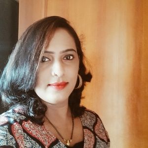 Meet your Posher, Divya